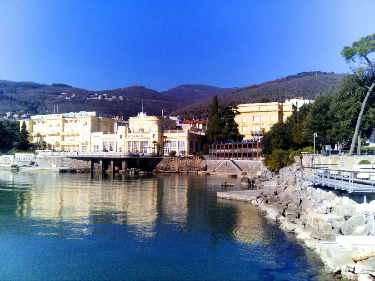 Apartment Laurel Center Opatija Exterior foto